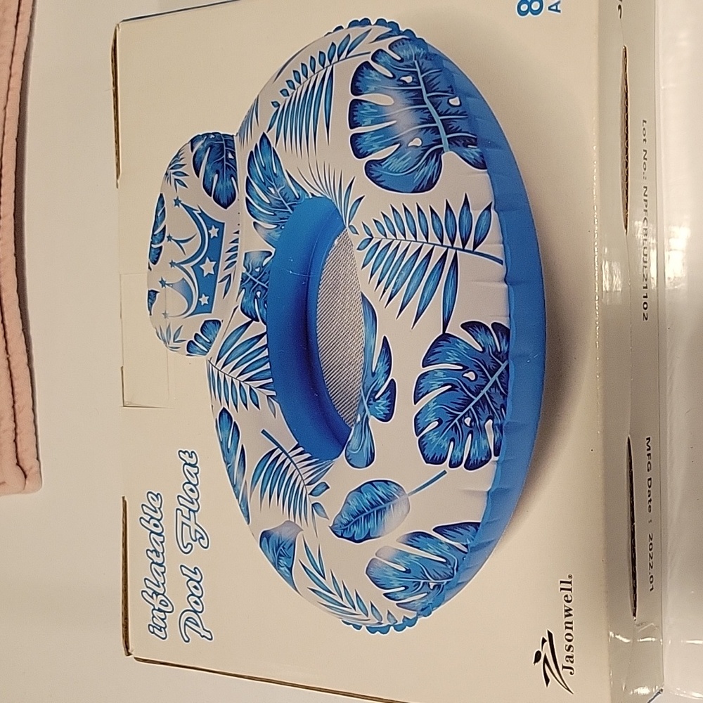 NWB inflatable pool float